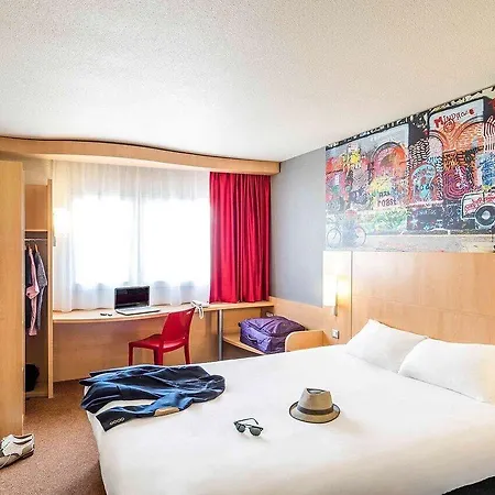 Ibis Marne La Vallee Val D'europe Hotel 3*